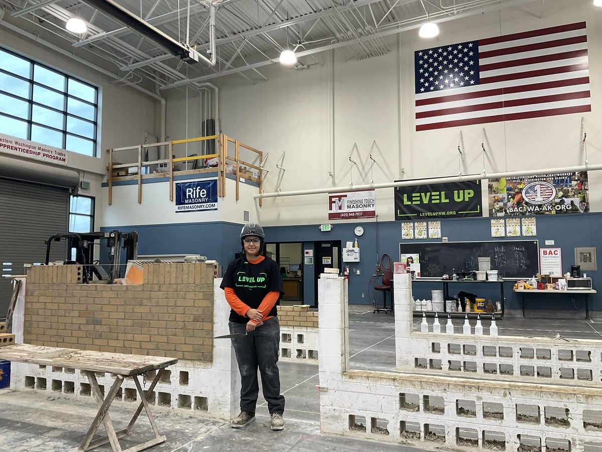 levelupnw's tweet photo. Celebrating National Apprenticeship Week! 👷‍♀️🏗
Meet Jarely, a proud alum of Curlew Job Corps. Originally aspiring to be a firefighter, she discovered her passion for #bricklaying during her journey. We're immensely proud to have you in our registered apprenticeship program. https://t.co/g3SzAwSn44
