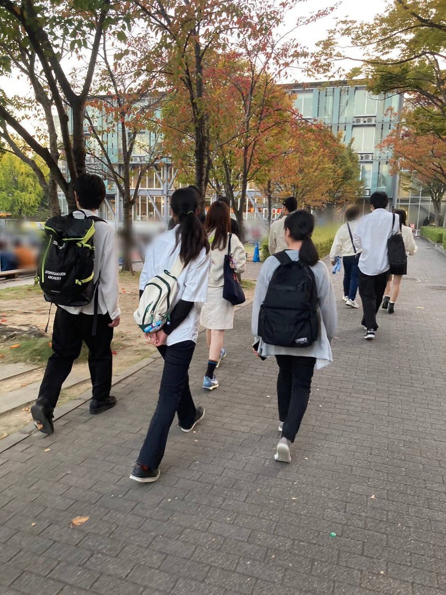 kandaisokkibu's tweet image. 改めまして、ぴよちゃんのドーナツ屋さんにお越しいただきありがとうございました。

みなさまのおかげで、すべての商品が完売いたしました🐥🐣

充実した楽しい2日間でした🍩🥤

#速記部
#関大