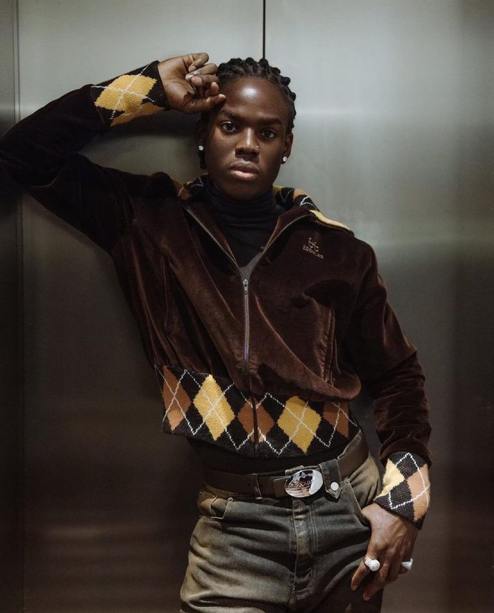 bouncenetworks's tweet photo. Get ready for @heisrema and the Rave Bandits to set the O2 Arena ablaze tonight! Which of his hits are you most excited to hear live? π₯ #REMAO2
#rema #afrobeats https://t.co/dKL42taFz7
