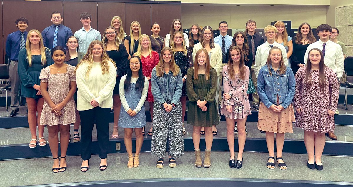 Congratulations to 17 new inductees to the South Adams chapter of the National Honor Society!