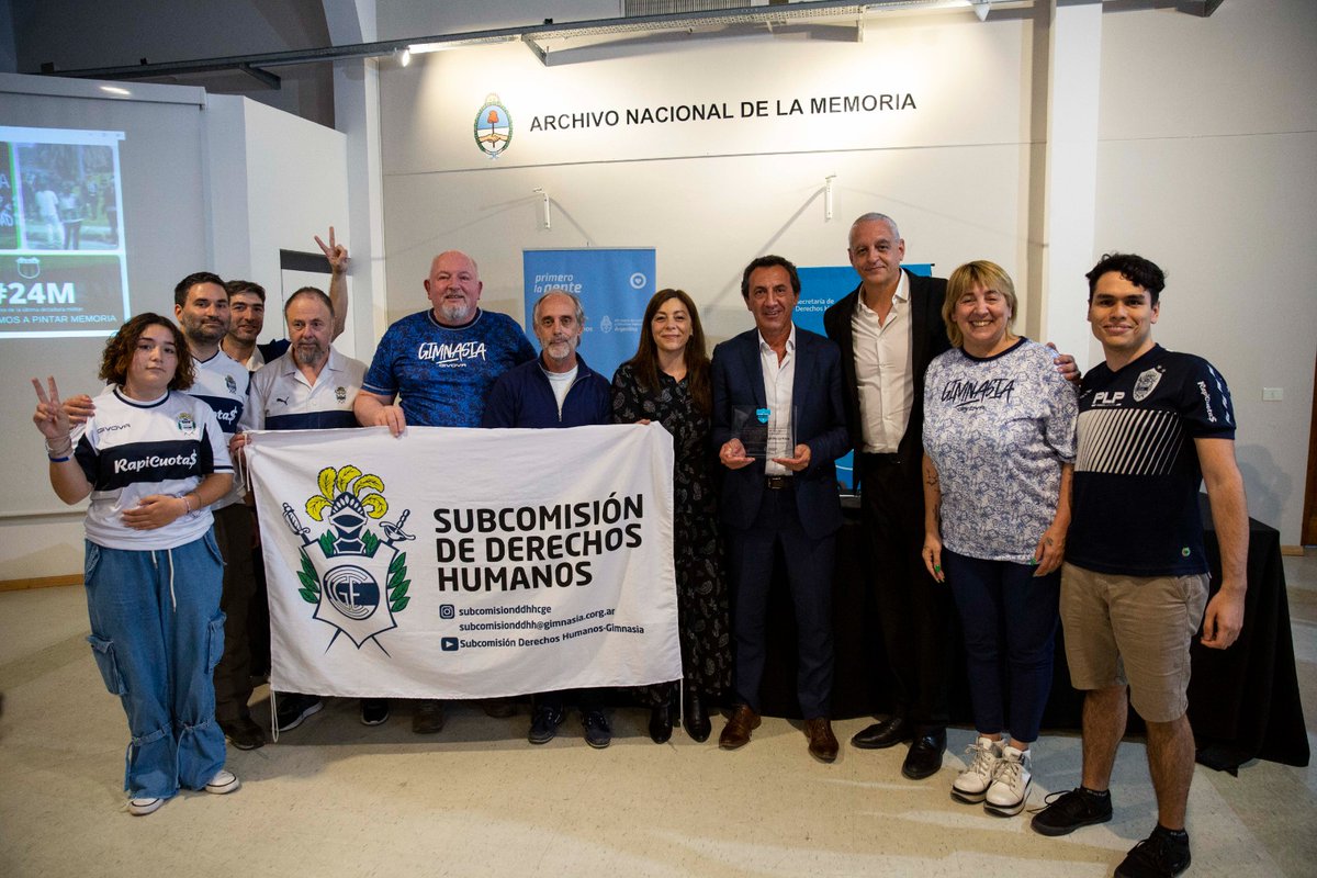 Entre otros estuvieron los ptes. Gabriel Greco de <a href="/atlantaoficial/">Club Atlético Atlanta</a>; Mariano Vignozzi de <a href="/FerroOficial/">Ferro Carril Oeste</a>; Marcelo Achile de <a href="/defeweb/">Defensores de Belgrano</a>; <a href="/MarianoCowen/">Mariano Cowen</a> de Gimnasia; <a href="/MalaspinaC/">Cristian Malaspina</a> de <a href="/AAAJoficial/">Argentinos Juniors</a>; <a href="/luischebel/">Luis María Chebel</a> de <a href="/clublanus/">Club Lanús</a>; Federico Díaz de <a href="/clubaunion/">Club Atlético Unión</a> y <a href="/ezequielmsegura/">Ezequiel Segura</a> de @PrensaComu.