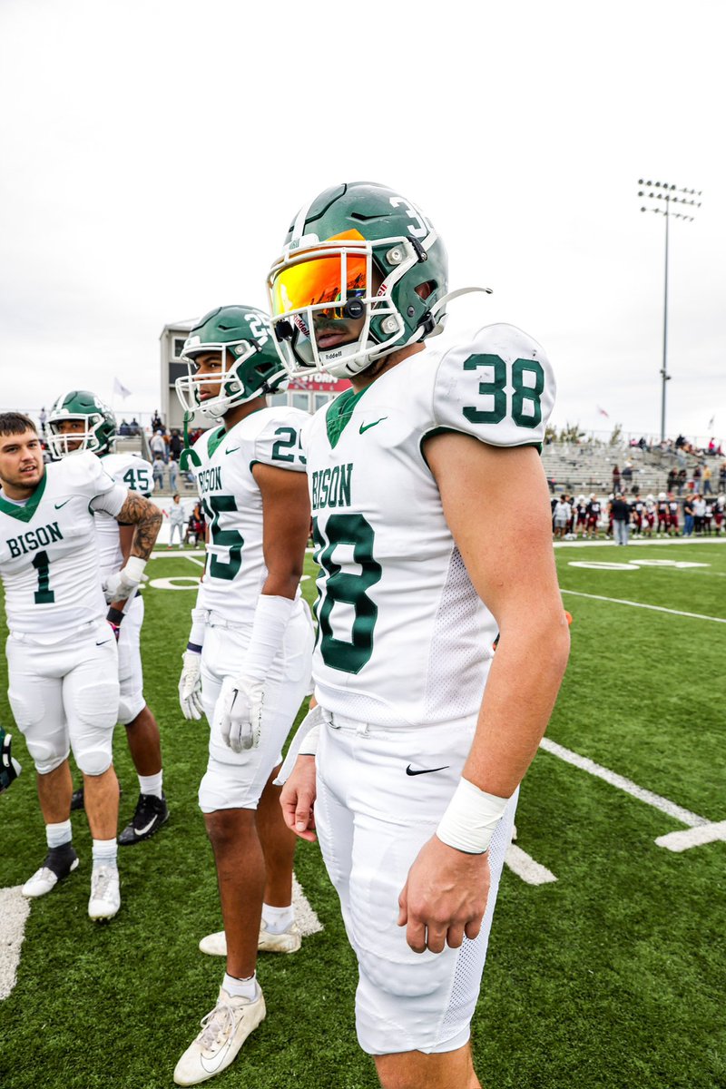 SamSharp37's tweet image. I am officially in the transfer portal as a graduate transfer. Selected in the top 20 FB’s for D2 by @thecfbnetwork
-34 games started
-32 receptions 274 yards 4 TD’s
-2 rushes for 14 yards
-3.71 GPA w/ a bachelors in forensic psych
-Film will be up soon
-DM if interested