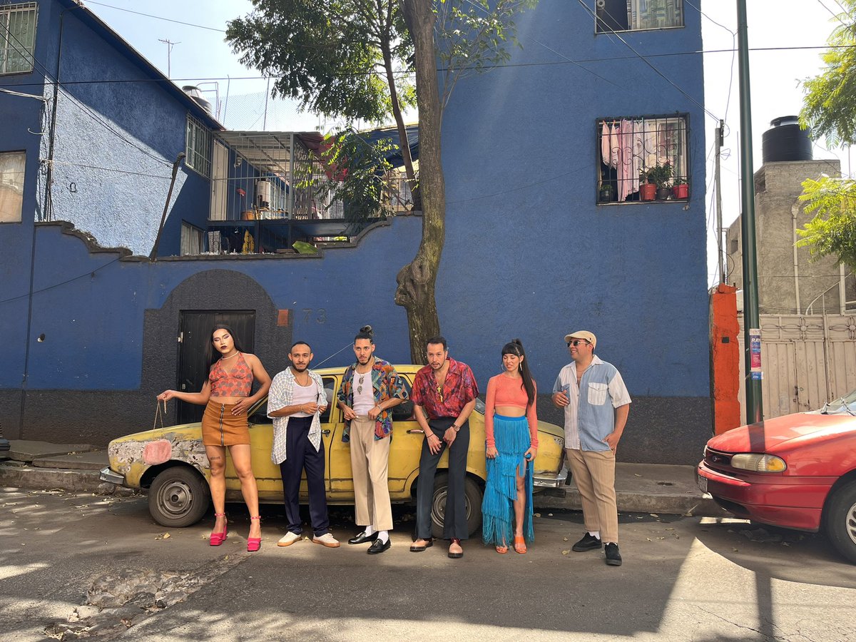 Mi primera chamba/portada👷🏽‍♂️

Somos portada de este pleilistón de <a href="/amazonmusicmx/">Amazon Music México</a>, donde además de ver nuestras caritas, pueden ir a escuchar CUIDAO, rodeado de canciones de más increíbles artistas. Gracias por el apoyo siempre. ❤️‍🔥

music.amazon.com.mx/playlists/B0C7…
…🪘