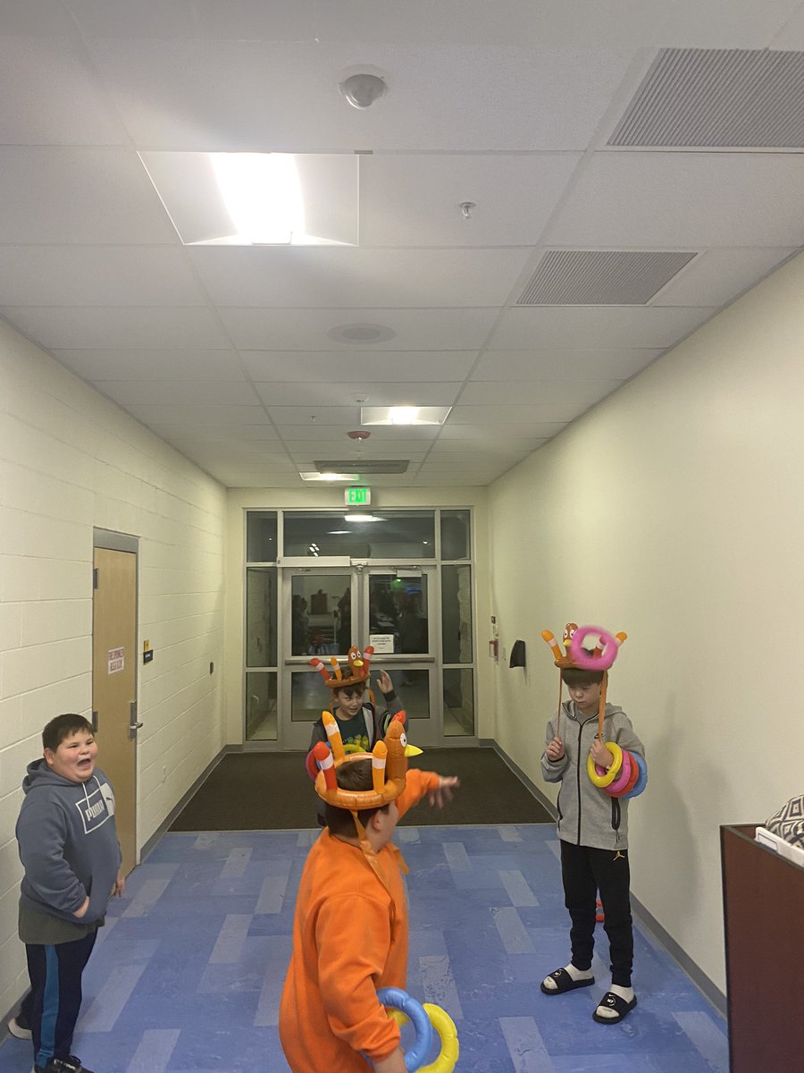 WapatoSD's tweet photo. #SimcoeSuperPups Family SEL game night is going off! Come down and see us! https://t.co/5SlxIR7FY6