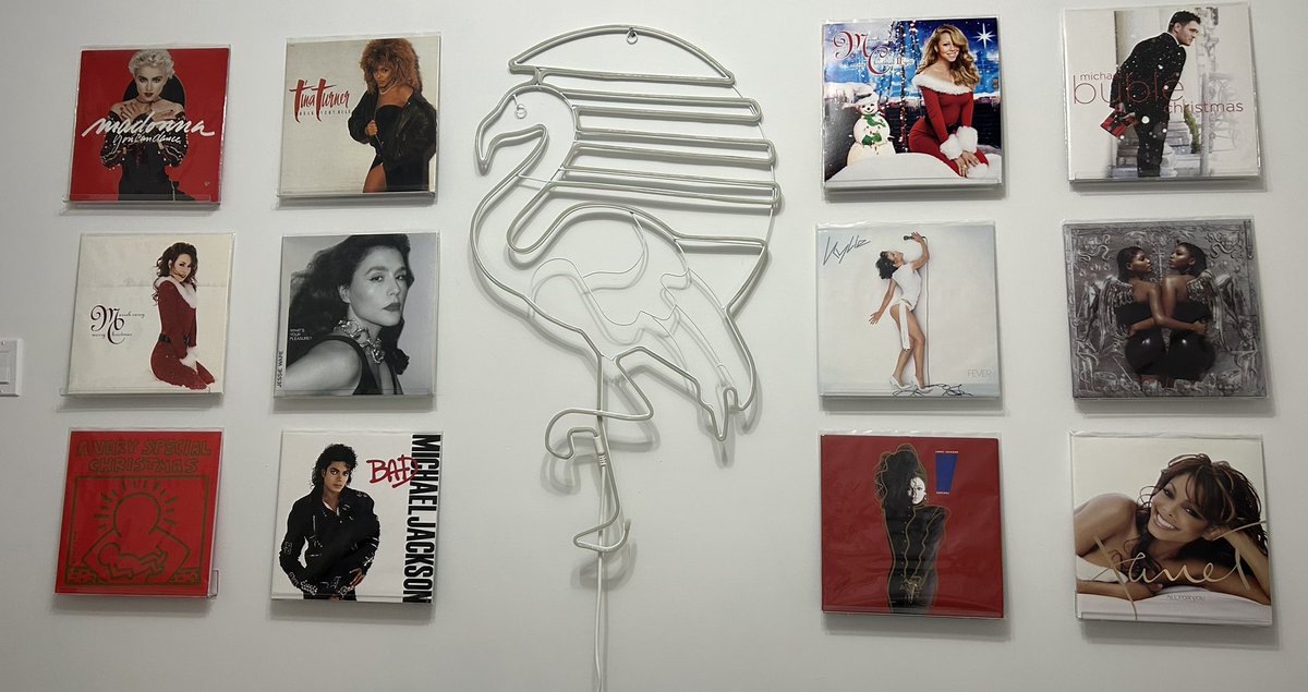 dantedidomenico's tweet photo. Changed the vinyl wall for the holiday season 🎄🎅🏻✨❄️ - see any of your favs?
#getfestive #vinylwall #MerryChristmasOneAndAll https://t.co/2AvsQPW2qu