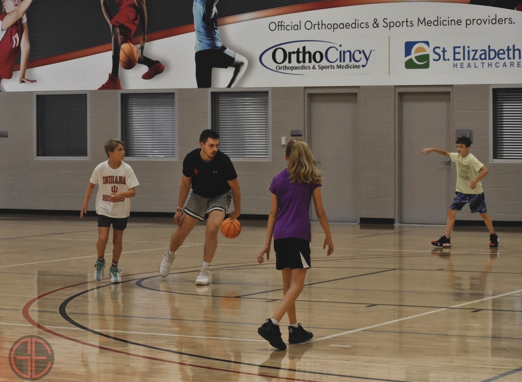 Training doesn't end with the season. To keep the competitive edge, it takes consistent training to grow and develop.

Join our Group Basketball Training and then sign up for our Winter Basketball Camp and keep those skills sharp.

Sign up
griffinelite.com/events/