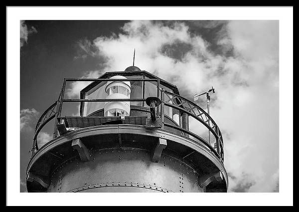 Heather_in_SC's tweet photo. Lighthouse Top Framed Print https://t.co/Z4RpynOZcy #printsale #wallart #prints #professionalphotography #photobusiness #professionalphotographer #cgproprints #canvasprints #artsale #art #printsforsale #proprints #sale #print #artist #contemporaryart #fineartphotography https://t.co/jjnclASkyZ