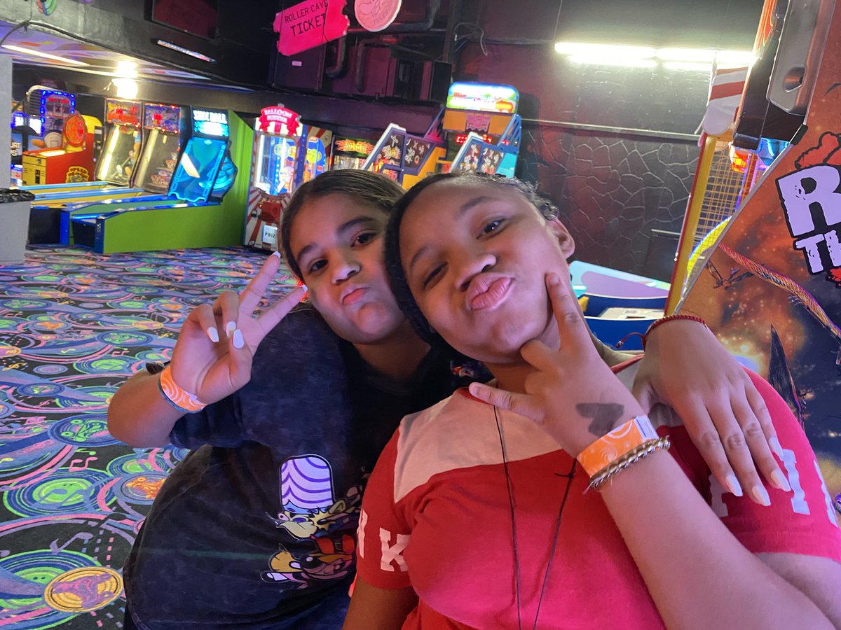slsharp117's tweet photo. Indian Creek fun is being had at the Roller Cave! #onlyatICE #IC2324 https://t.co/xTAHLb5tY2