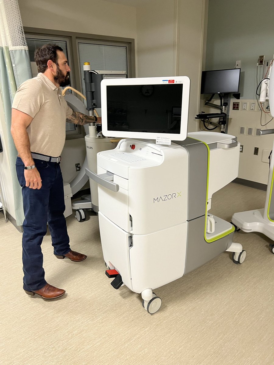 ICYMI: Mercy hospital now has a new surgical robot called “Mazor X” It’s designed to assist with spinal surgeries in the operating room. Click the link below to watch or read all the benefits Mazor X. 

5newsonline.com/article/life/w…