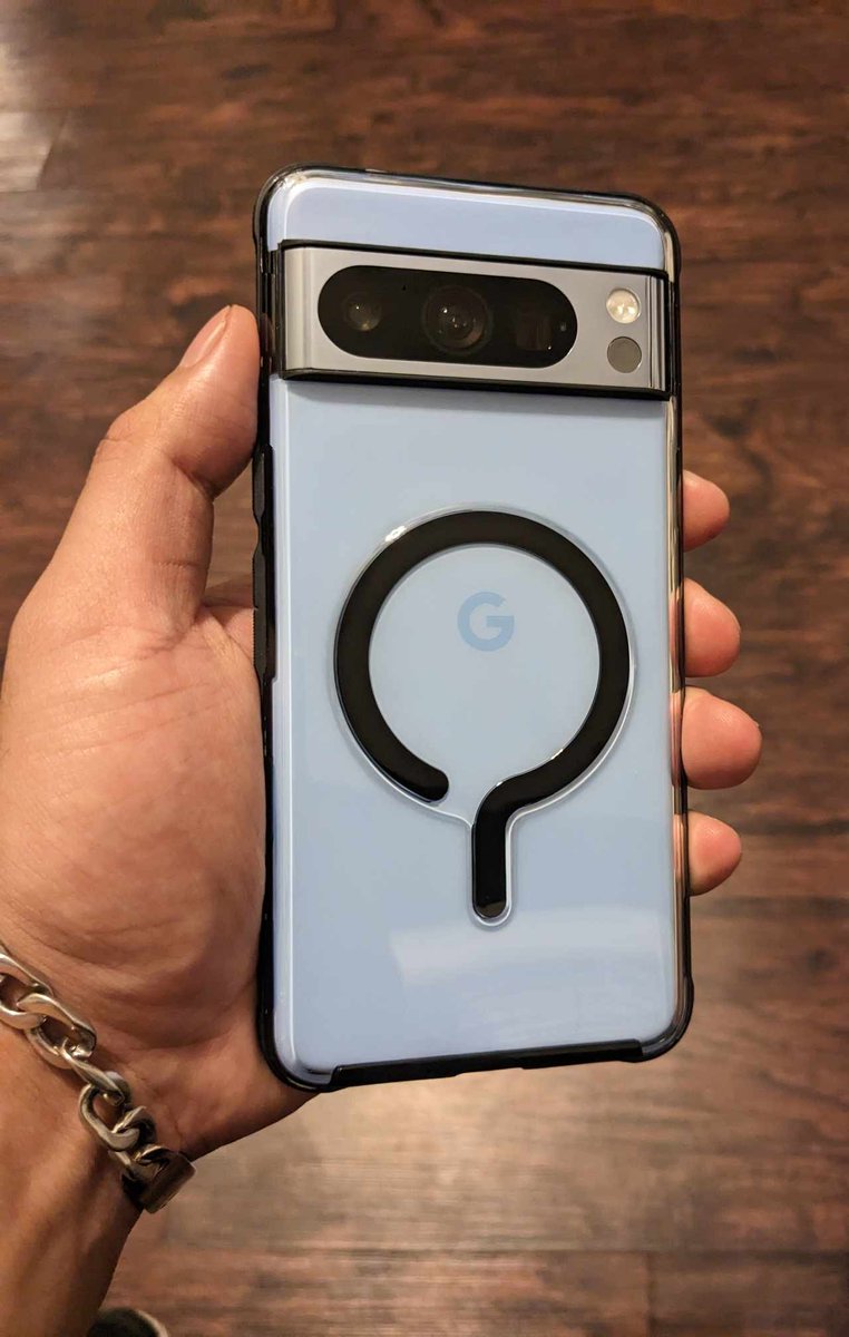 edwin_navaa's tweet photo. Thanks @dbrand 😍😍 #GhostCase https://t.co/kH8BYMTWBN
