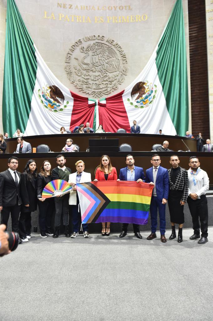 KathiaBolio's tweet photo. Tu lucha Magistrade @ocielbaena marcará un precedente en la historia de #México por los derechos de #Igualdad, #Inclusión y #NoDiscriminación, los crimenes de odio existen y hago votos como activista y aliada de la comunidad y poblacion #LGBT para el veraz esclarecimiento de los hechos que privaron de la vida a Ociel y a su pareja. Descansen en PAZ.
