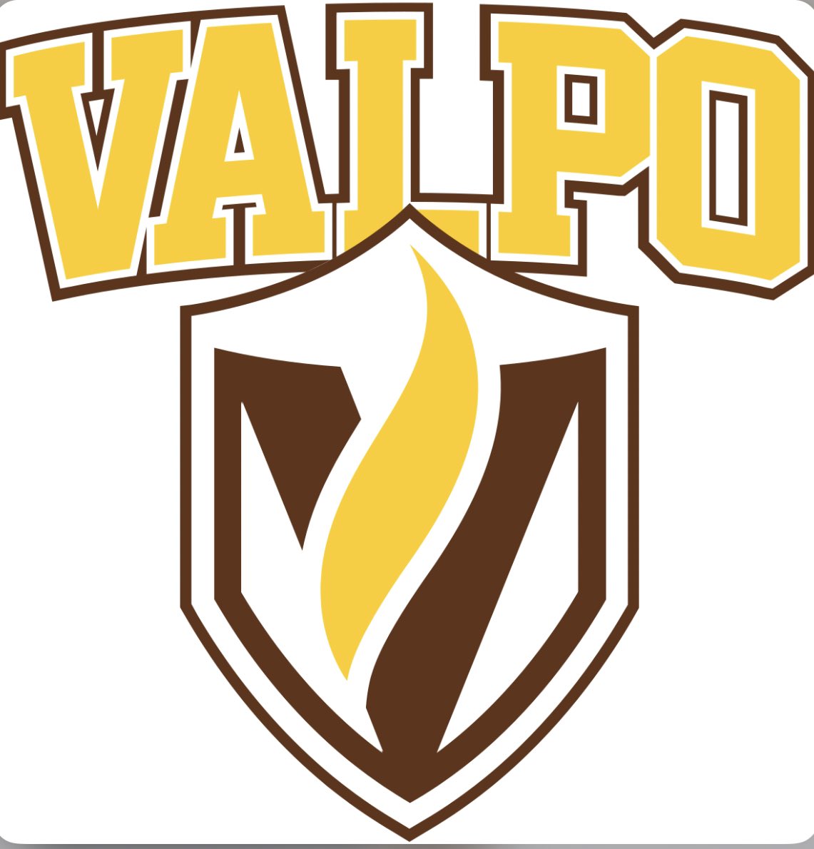 After a call with @CoachJSmith91 I have received a D1 offer From Valpo!

@EDGYTIM @OJW_Scouting @HSFBscout @PrepRedzoneIL @CoachBigPete @DeepDishFB @OLMafia @OJW_Scouting @TheeDawgCatcher