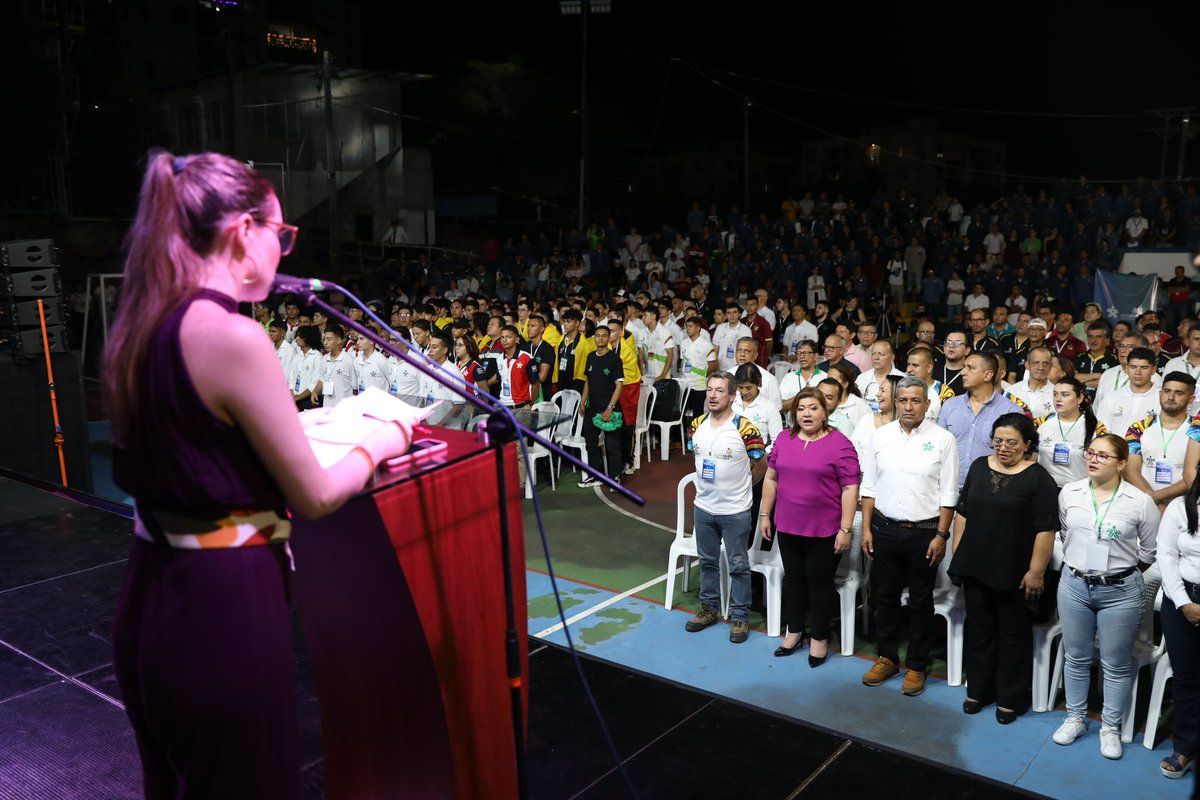senahuila's tweet photo. Con una emocionante ceremonia en la que se evidenció la alegría y orgullo de nuestros aprendices, en #Neiva se realizó la apertura oficial de la II fase de la competencia WorldSkills, en la que participan 113 aprendices de 22 regionales del @SENAComunica. ¡Bienvenidos todos! 👏🥳 https://t.co/hQcG8AP0Yn