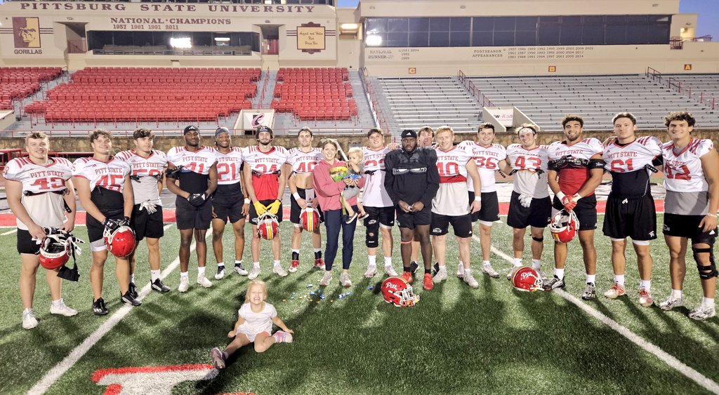 The best Linebackers around delivered flowers and candy to my bride for her birthday!

We are thankful.