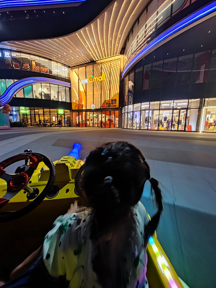 ZetaDaddy's tweet photo. @TripInChina Truly amazing in #Chengdu...😆
My babe Zeta can't even keep up with the closest ones to home...🤗🤗🤗
@Amazingsichuan @Chengdu_China
@goto_matthew @Angelina1828 @Chengdu_City @Queen_J_B_ @kingsalmon45 @Muhamma62071531
#MixxC #IFSChengdu #71Mall #Cmall #Sichuan https://t.co/MG6osYXqnY