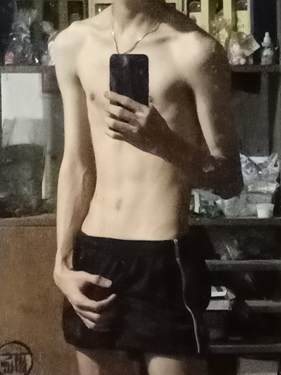 voltite's tweet photo. slim as fvck pero hardfvcker, kddng😛😛😛

pa repost naman hihi^^ https://t.co/sjNOHMaPgj