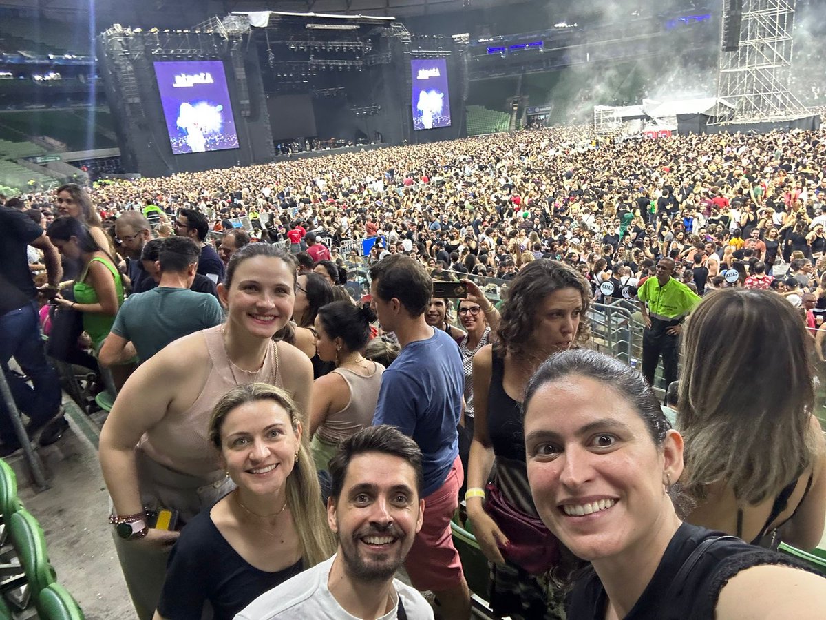 Fomos de <a href="/Alanis/">Alanis Morissette</a>