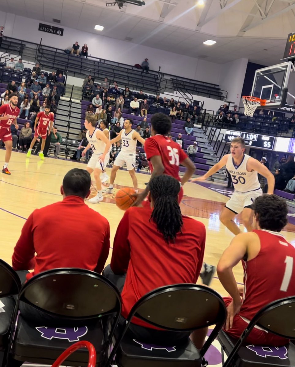 CoachDemetrious's tweet photo. Great seeing 2 of my former players Raymond and Aiden hooping for Sacred Heart University Men’s Basketball team!! Good luck the rest of the season!! 🏀🙌🏽💪🏽
@abucketss @RaymondEspinal9 @SHU_MensHoops https://t.co/URUWY4F7hq