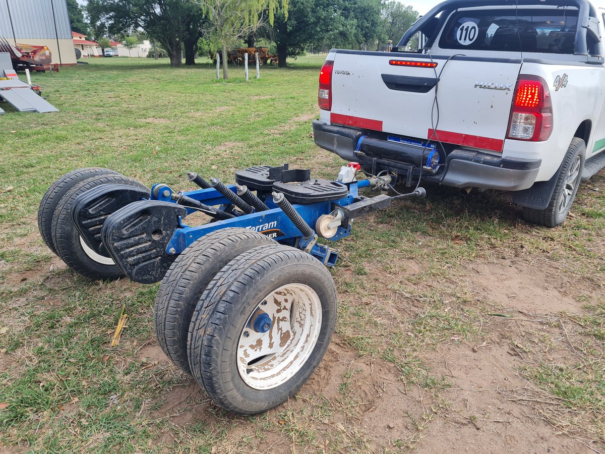FerScaramuzza's tweet photo. Desde la Cuna de la AP 🚜🛰 ...Momento de diagnóstico 📝 #cuidatusuelo Nuestro mayor valor debemos entenderlo y cuidarlo.. para ello tenemos que conocerlo...Gracias @GlimaxArg 

@IntaManfredi @ddvillarroel_ @Sil_Olivo84 @mathierdiego @SoilOptix @FalkerESP @TopconPosSpain https://t.co/0mwLQKDMFQ