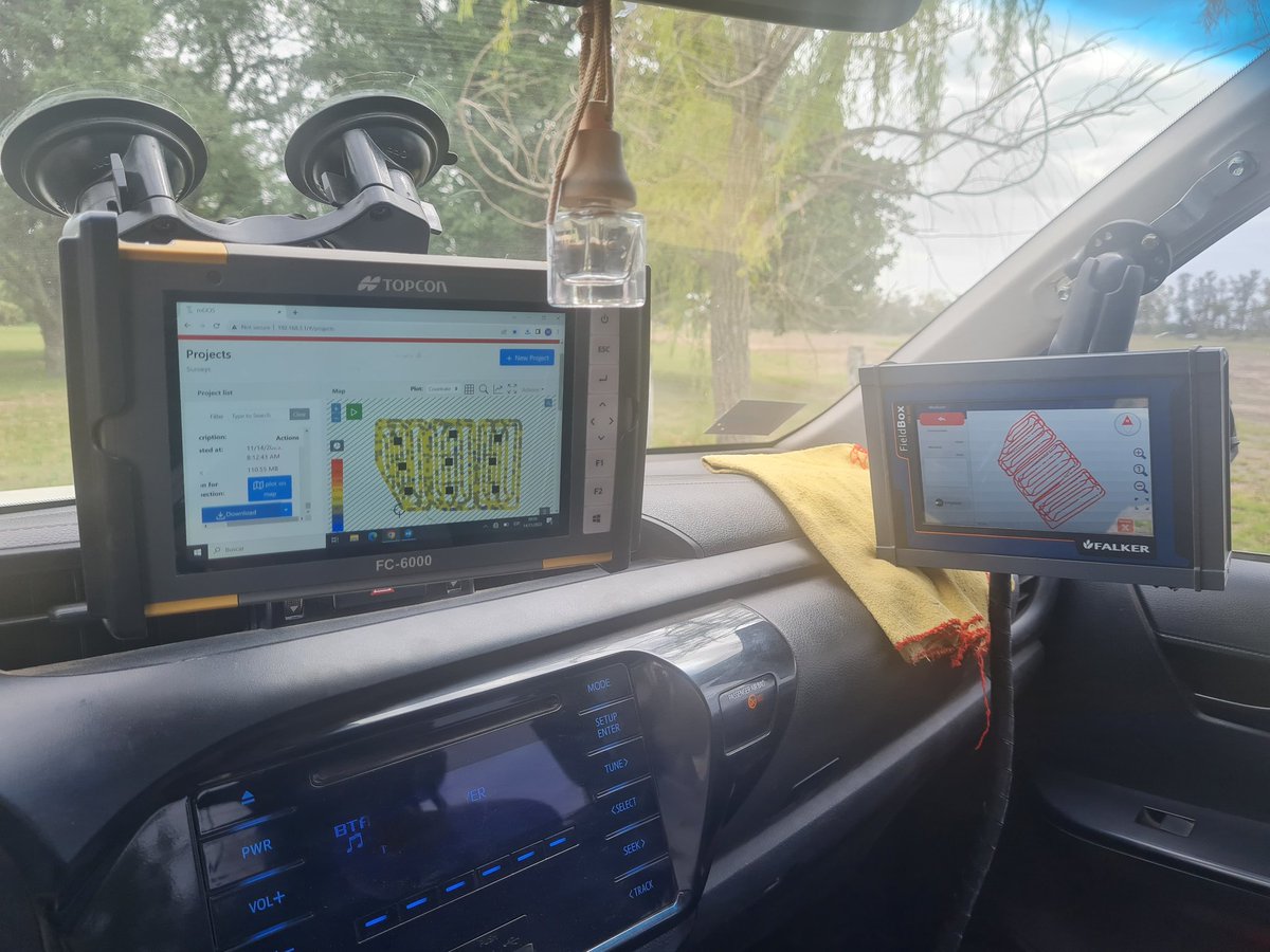 FerScaramuzza's tweet photo. Desde la Cuna de la AP 🚜🛰 ...Momento de diagnóstico 📝 #cuidatusuelo Nuestro mayor valor debemos entenderlo y cuidarlo.. para ello tenemos que conocerlo...Gracias @GlimaxArg 

@IntaManfredi @ddvillarroel_ @Sil_Olivo84 @mathierdiego @SoilOptix @FalkerESP @TopconPosSpain https://t.co/0mwLQKDMFQ