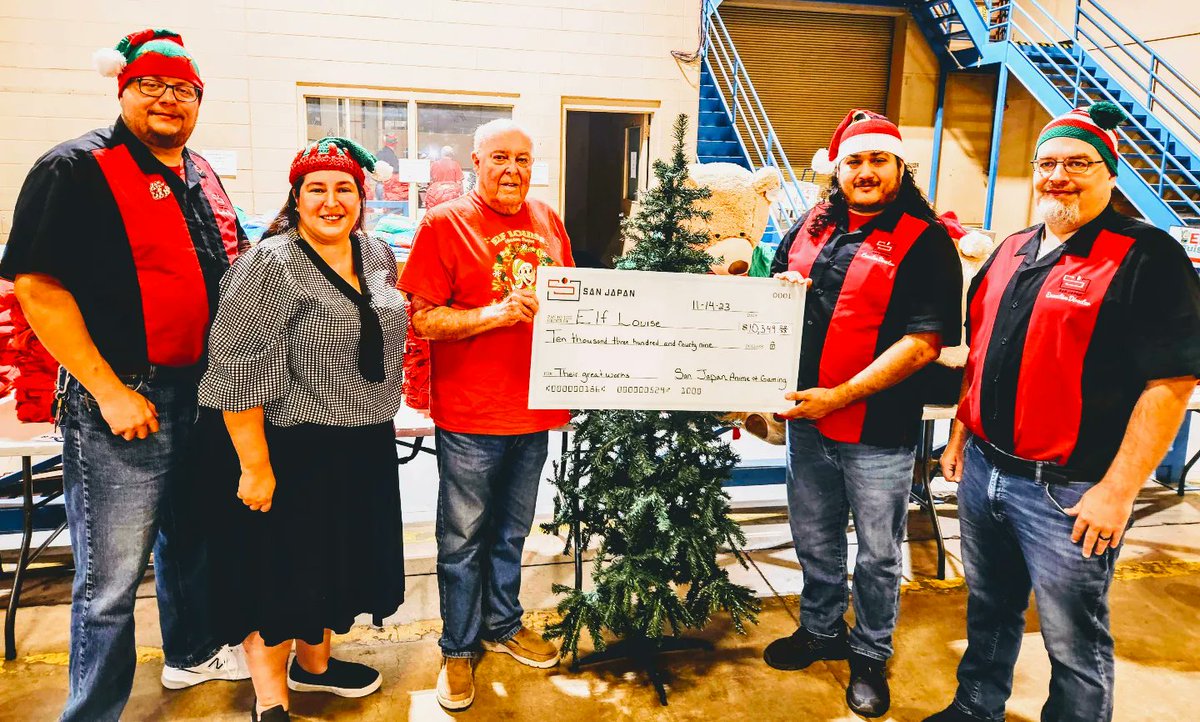 SanJapan's tweet photo. We would like to announce that we are in the Christmas Spirit. San Japan donated $10,349 to @elflouiseCP who was our selected 2023 charity. Thanks in part to the generous donations from our #sanjapan14 attendees we were able to give our biggest donation to date.

The Elf Louise Christmas Project, is dedicated to bringing the joy of Christmas to the children of San Antonio who otherwise would be at risk of not having a celebration of
the Christmas season.

More info can be found at https://t.co/XZC4wsi25M