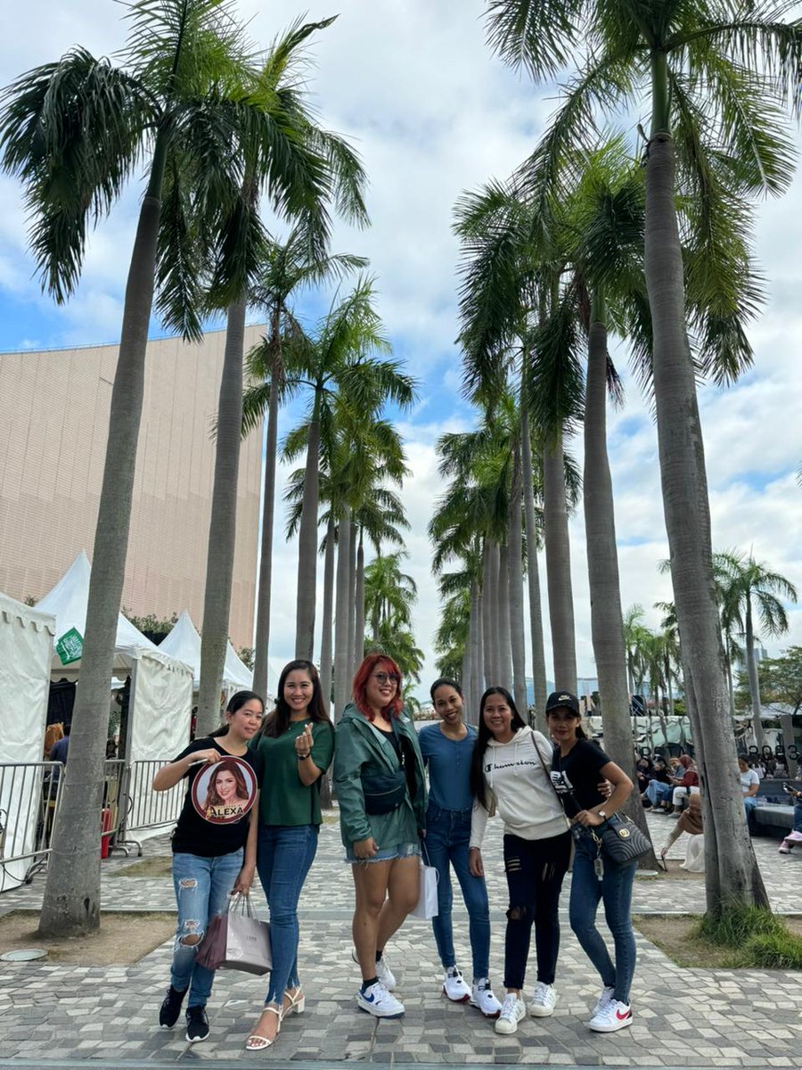 akeishamegumi's tweet photo. Salamat po ng marami sa team hk! Sa solid at sa sweethearts! Napakasaya po ng pagpunta namin. @FloresSwiftie @1962EVM @AlarbaAngie @alma05MATTERs @itsgracylicious @MaryJane10745 @MSalced63918449 @labajo_analyn1 @johanna2717_ ibang klase po talaga ang love at effort po. 🥰😍 https://t.co/chqPpE8lNC