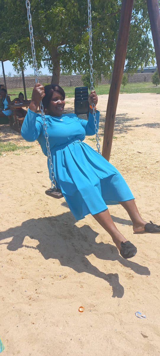 Ngiyabonga make wadlal indzima yababe angasekho emhlabeni.
