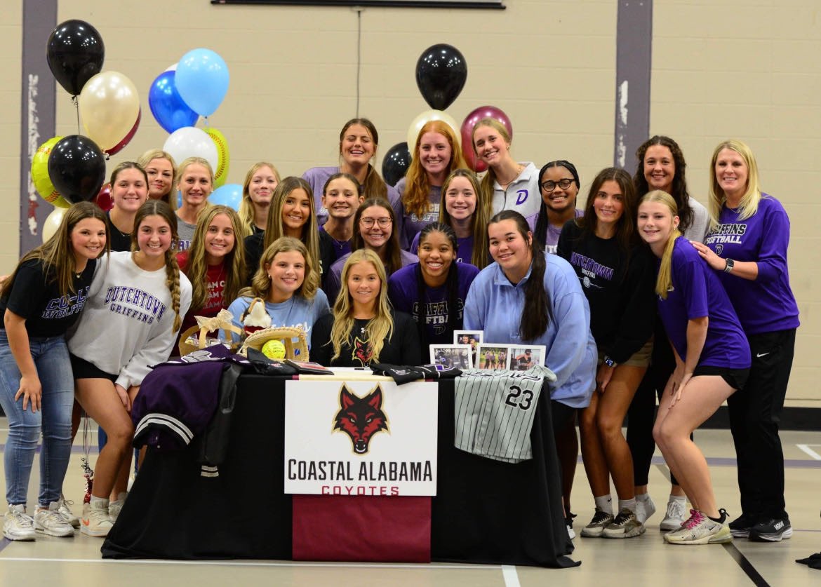 Caroline Mathis tweet media