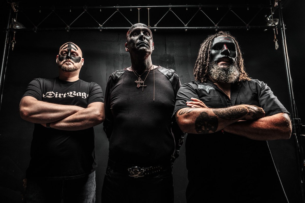 Brutal Metal Force Reflection of Flesh Signs With Wormholedeath! Read the full story here: toxicmetalzine.com/post/brutal-me…