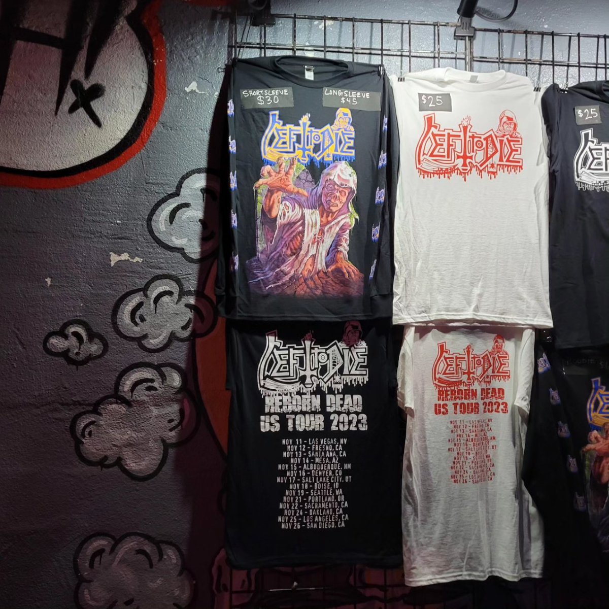 EaracheRecords's tweet image. Caught up with Rick Rozz tonight, known RR for 34 years now, crazy. He's playing guitar in Left to Die go see em when they come thru town. Playing all of Leprosy and a bunch of Scream Bloody Gore songs too!
#rickrozz #lefttodie #chuckschuldiner #death