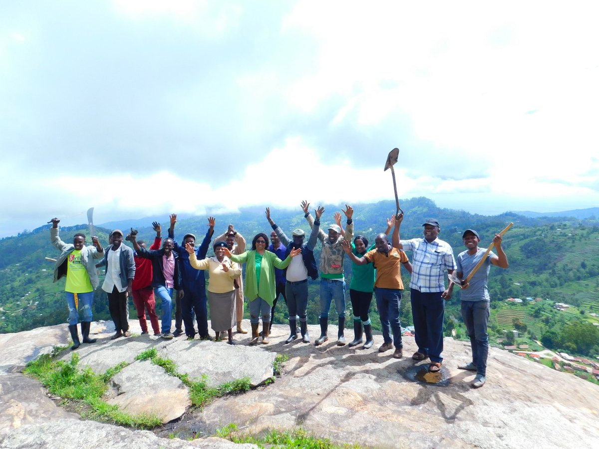 AgnesMwang's tweet photo. Part of the tree planting team on 13.11.2023 at the cliff of  Wesu hill. It is simply awesome!! https://t.co/zwcwoKIfTc