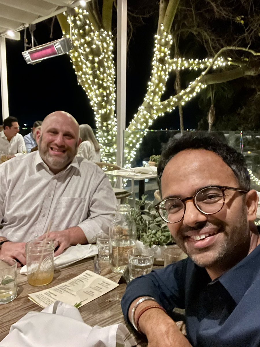 Catching up with the awesome David Bulbin <a href="/NeonFloRheum/">David Bulbin, DO</a> #GeisingerBuddies #ACR23 #malibufarm