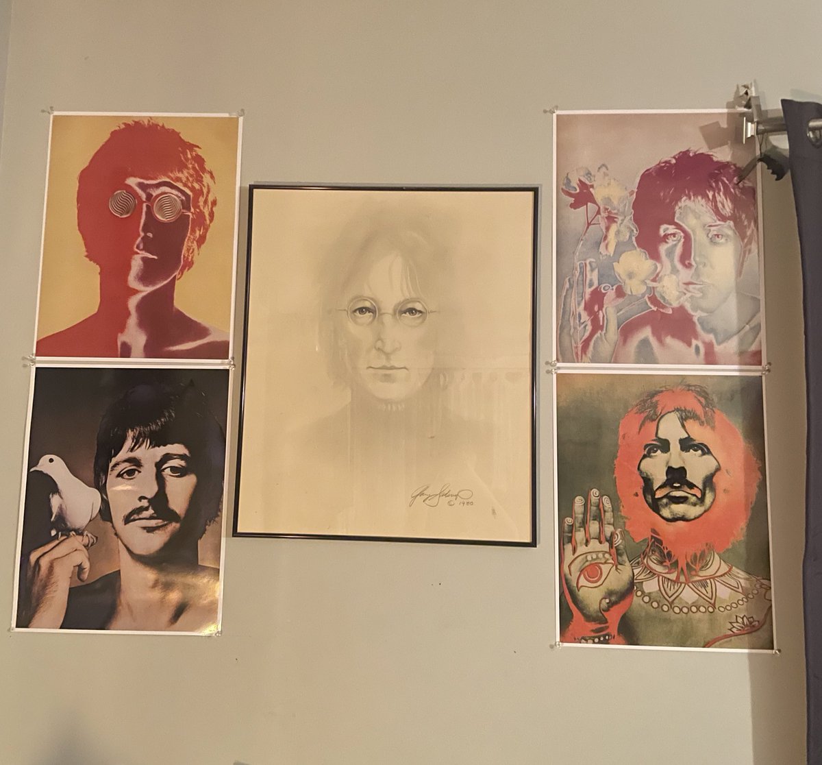 Rate my lovely beatles wall❤️ 

<a href="/johnlennon/">John Lennon</a> <a href="/PaulMcCartney/">Paul McCartney</a> <a href="/ringostarrmusic/">#RingoStarr</a> <a href="/GeorgeHarrison/">George Harrison</a>