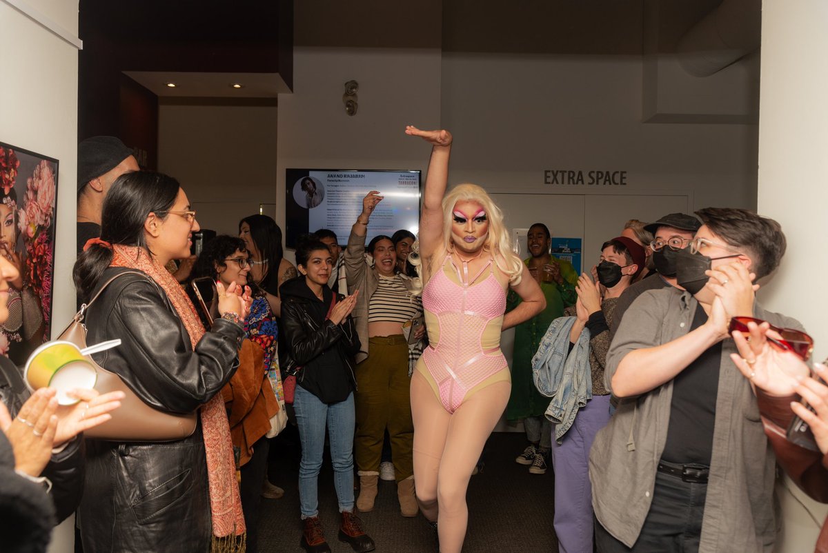 ryanpersadie's tweet photo. Queen of de fête 🌺 thanks for having me @tarragontheatre during the after party for “A Poem for Rabia” by @NikkiShaff 💞 https://t.co/7SWxF2Acdv