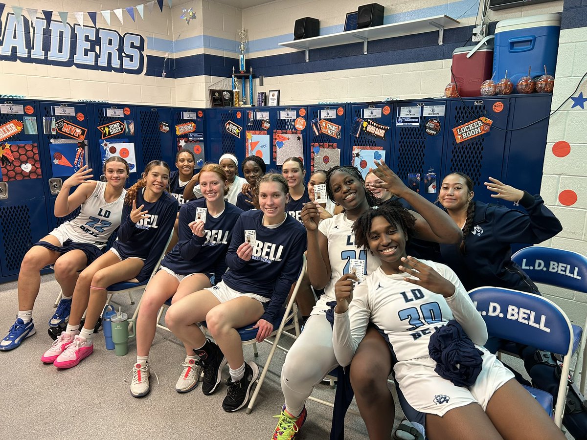 Great team win tonight ladies! Congrats to our Gold Ball Standard recipients for making a difference in tonight’s game. 

The Lady Raiders move to 4-0 on the season. 

#DOMIN8