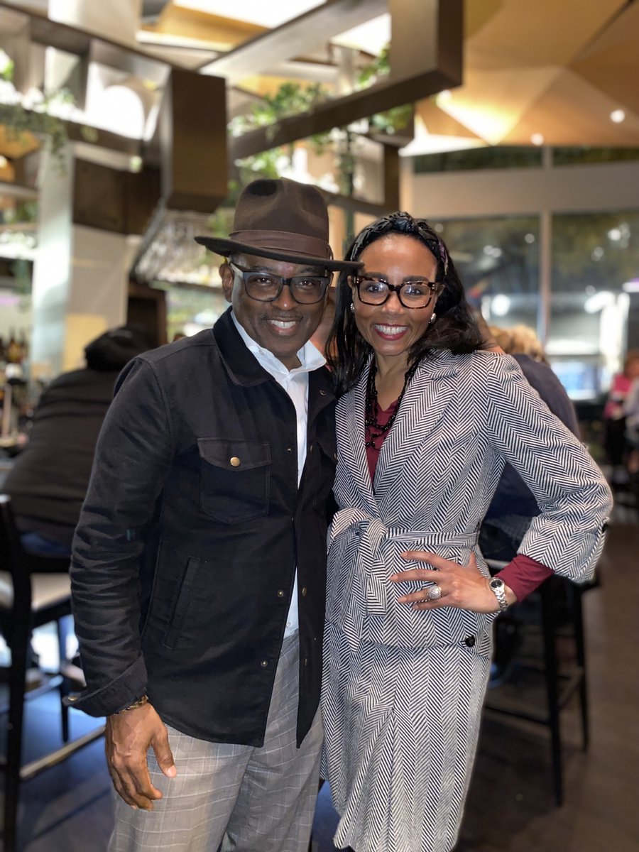 MichaelDeVaul's tweet photo. Hanging out w/ one of my #SubstantiveSistahs who understands how to #embracetherage &amp; #raisetheconsciousness! 

@tycely Williams is a #purplepolicy leader who comprehends the difference between mobilizing for the revolution &amp; for reform action and systems change.
#ArriveOnPurpose https://t.co/xDZb6iBMrB