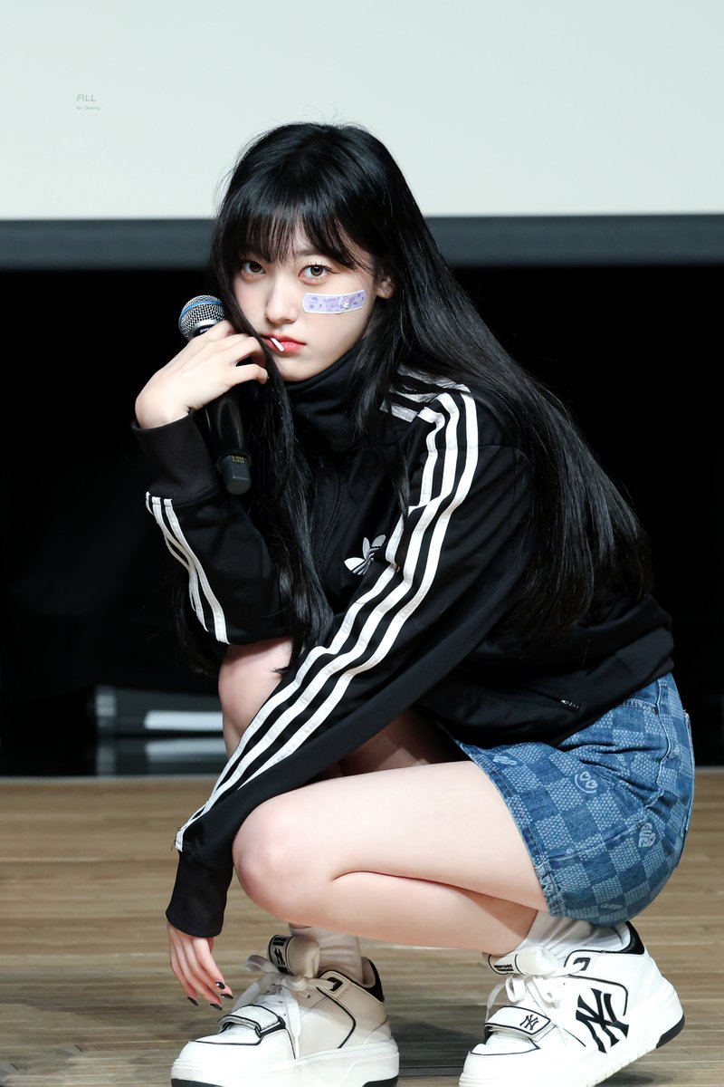 Fill_Yerim's tweet photo. 230728   
🐿️💜 

#ARTMS #아르테미스 #ODDEYECIRCLE #오드아이써클 #CHOERRY #최리 https://t.co/HpMVVELhkP