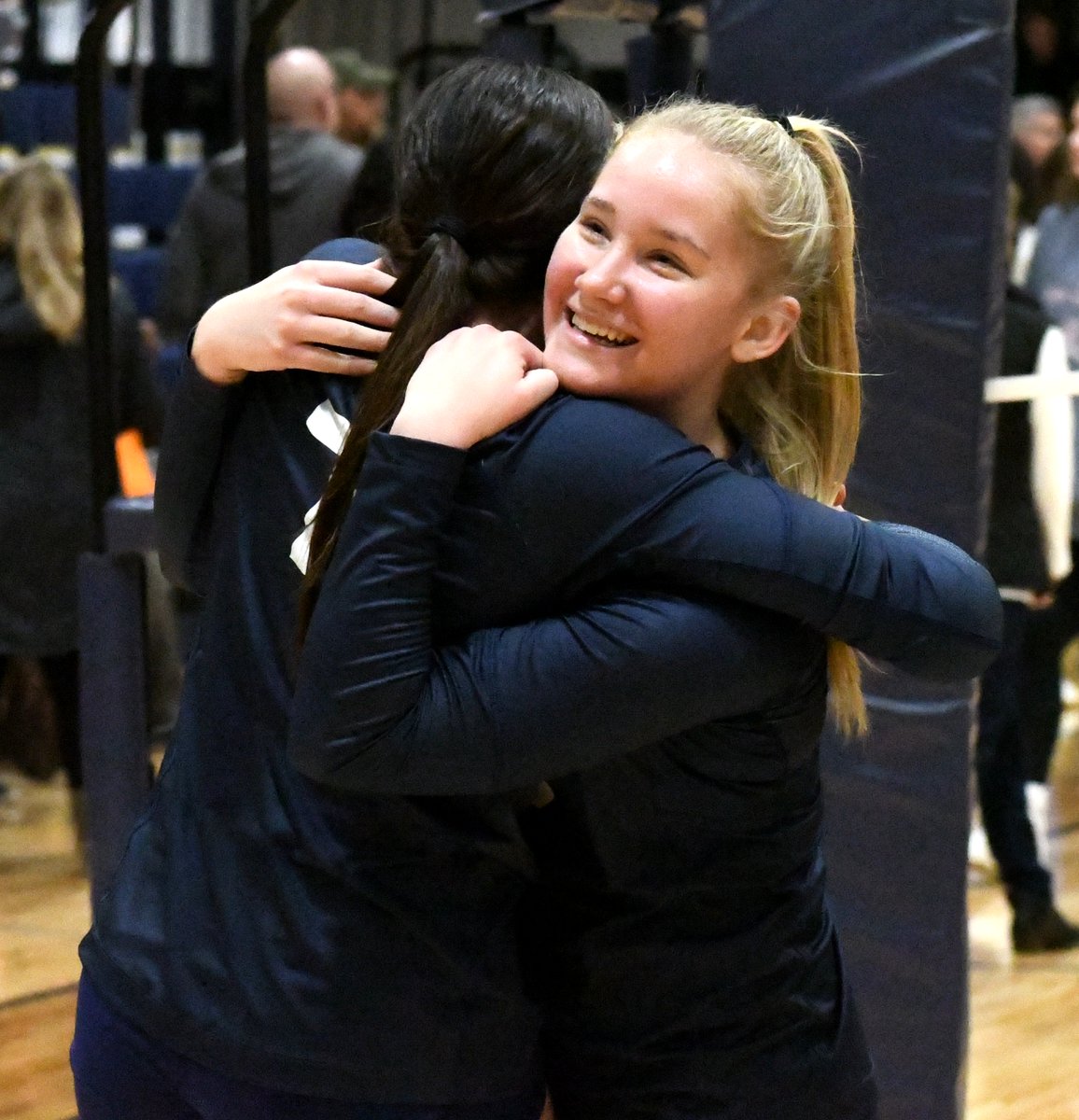 MIPrepZone (@miprepzone) on Twitter photo VOLLEYBALL: Clarkston (<a href="/vocvb/">Clarkston Volleyball</a>), Cayla Cogan avenge 2022 quarterfinal loss with sweep of L'Anse Creuse North >> bit.ly/47aPrQZ
<a href="/CTownAthletic/">Clarkston Athletics</a> <a href="/LearnAtCCS/">Clarkston Schools</a> VOLLEYBALL: Clarkston (<a href="/vocvb/">Clarkston Volleyball</a>), Cayla Cogan avenge 2022 quarterfinal loss with sweep of L'Anse Creuse North >> bit.ly/47aPrQZ
<a href="/CTownAthletic/">Clarkston Athletics</a> <a href="/LearnAtCCS/">Clarkston Schools</a>