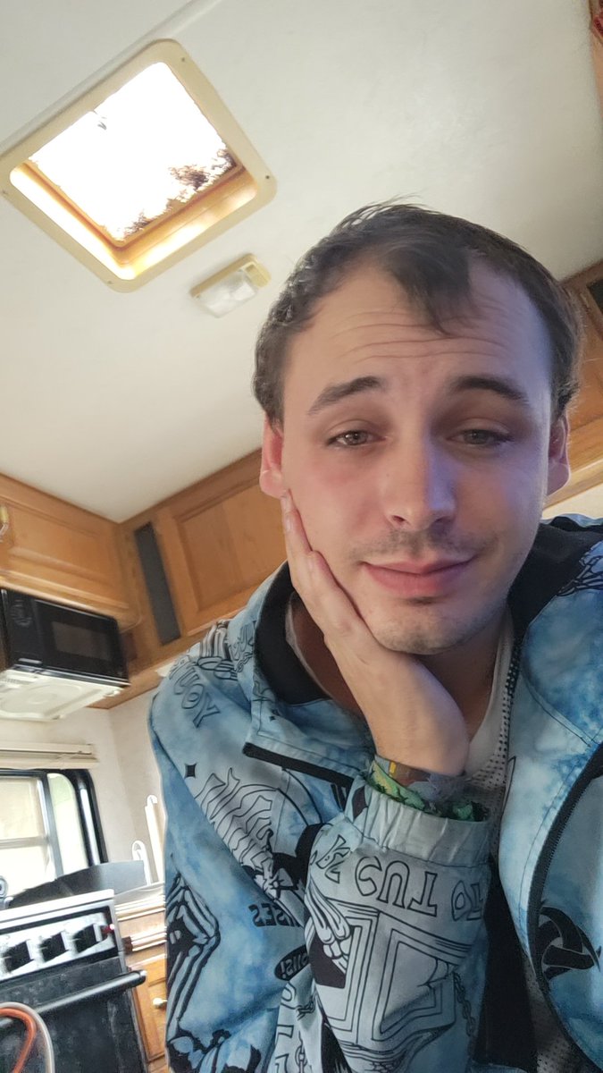 Life has been rough, trying to tap in on "potential" potential. I may or may not be a little hung over after waking up alone again. #flipthescript #boysdontbemad #tryingsomething #firstpost #ariesbaby what I wouldn't do to drop all societal responsibility and #BeHereNow