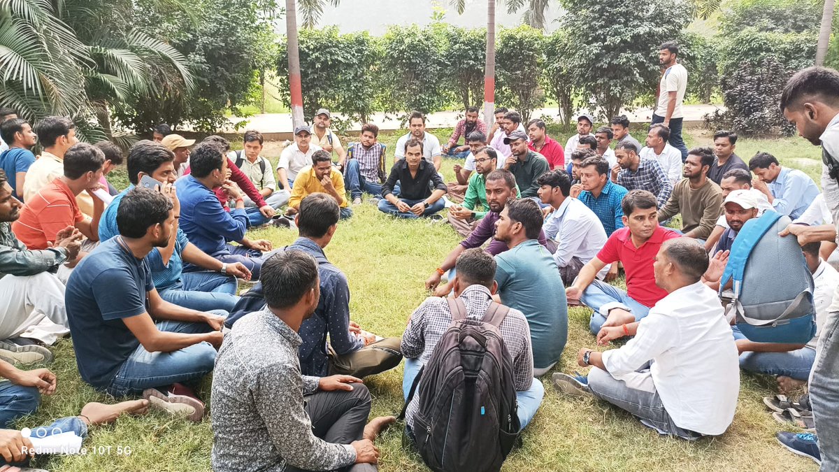 ChattaniHa85189's tweet photo. #BPSCAllowCTETAppering 
Justice for CTET appearing students please sir https://t.co/mWvALiUQwU