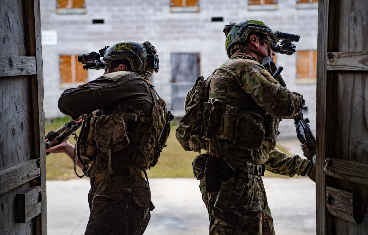 "They've been ordered to shoot anyone who approaches the stage on site," said Geoff Keighley to IGN in regards to security at The Game Awards. "I've been in talks with the U.S. military to provide Spec Ops soldiers for the event. That kid will be dead if he tries anything."