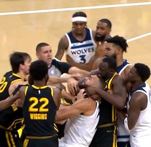 NBAMemes's tweet photo. League needs to chill with choking Timberwolves players 😂 https://t.co/O77uKtFChB