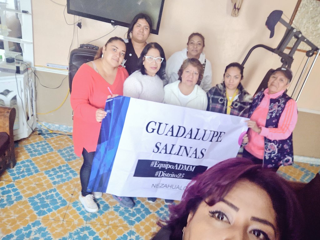 LupitaSalinas0's tweet photo. Empezando a visitar a nuestras amigas de Vicente Villada. Mujeres leales a #EquipoADMM
#Distrito25. Muchas gracias por su confianza. #EFMM https://t.co/6aCgKfplim