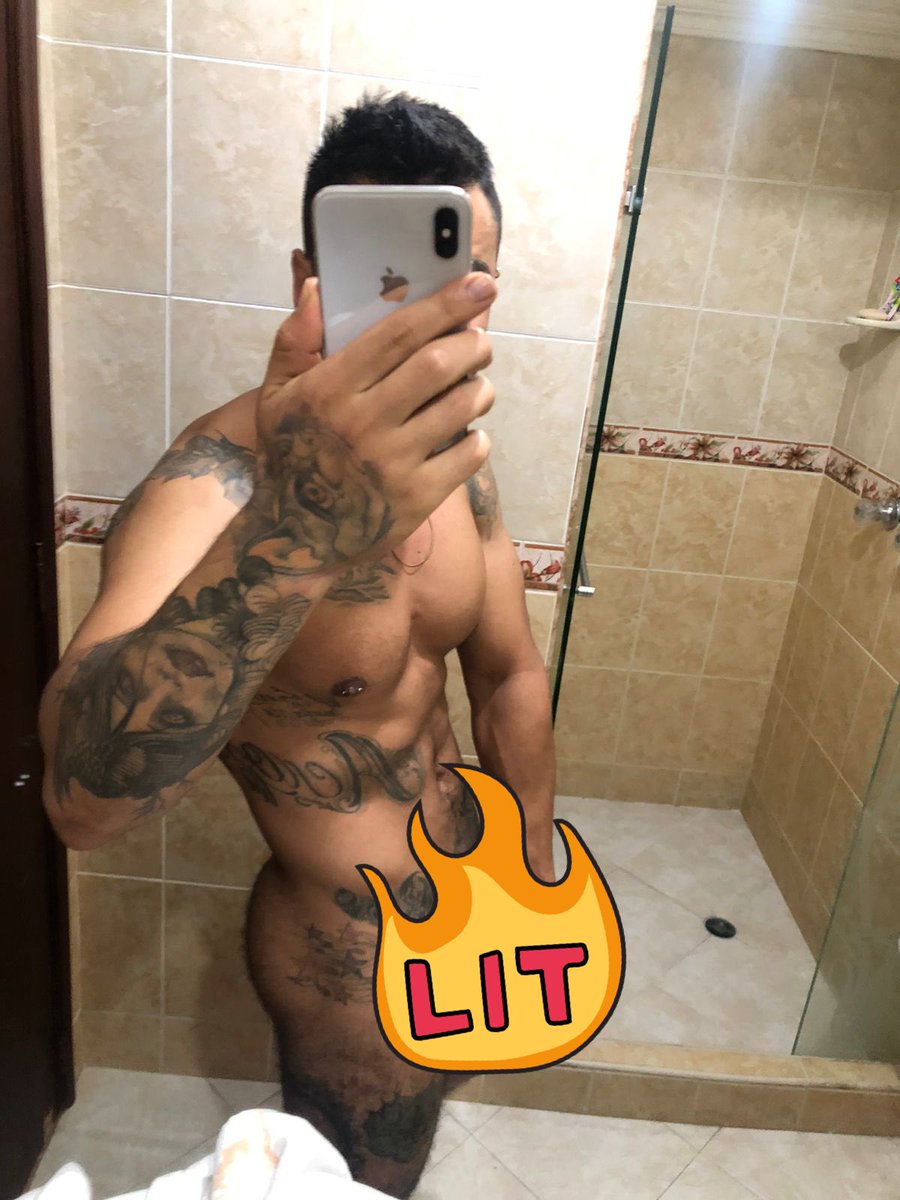 DrakeJackson111's tweet photo. Come to take a shower with me 🥵🔥💦  RT to see it full
https://t.co/JQGPWkhZet https://t.co/p209SKbRbk