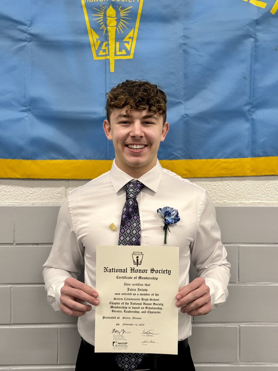 InlowKristin's tweet photo. So proud of @JalenInlow for his induction into the 2023 SCHS National Honor Society!  You will do great things!  Love, your proud mama!! https://t.co/LyJAVahy1C