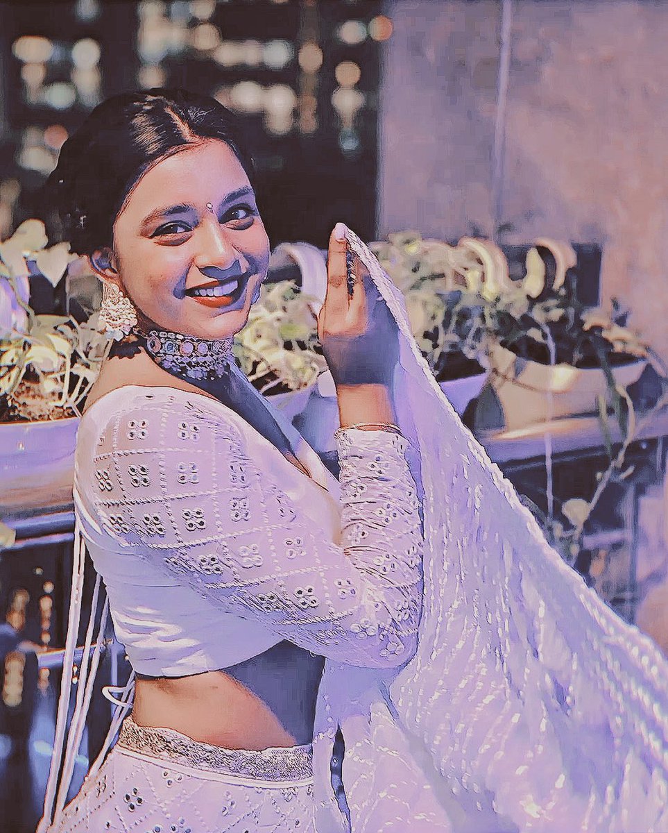 𝗁𝖺𝗏𝖾 𝖺 𝖻𝖾𝖺𝗎𝗍𝗂𝖿𝗎𝗅 𝖽𝖺𝗒🥳🫰<a href="/TouqeerSumbul/">Sumbul Touqeer</a> 

HAPPY 20TH BDAY SUMBUL