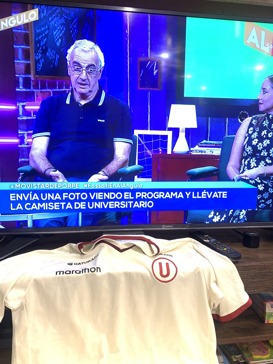 JeanPierreGN's tweet photo. @MovistarDeporPe #FossatiEnAlAngulo viendo al profe, con todos los detrás de cámara qué fue este título para la crema y Dale "U" https://t.co/jFceqdUSV4