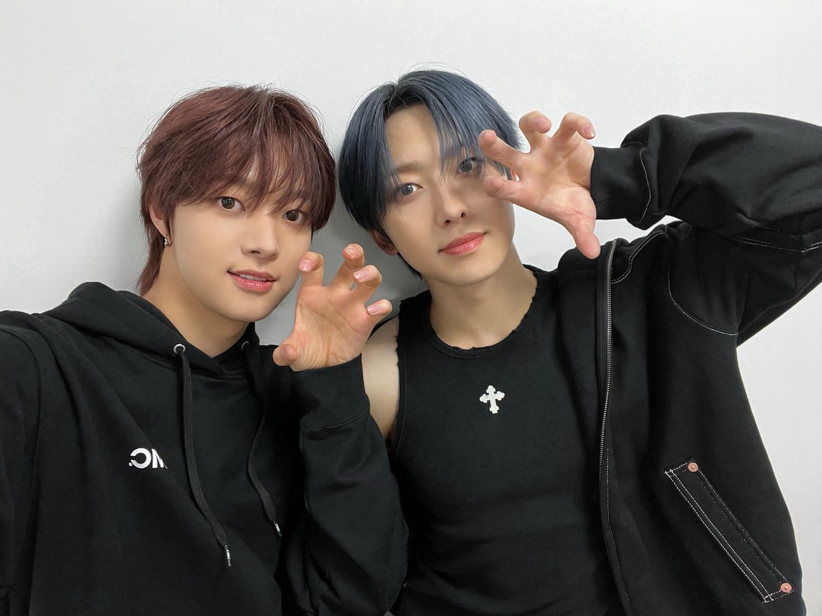 andTEAM_members tweet picture