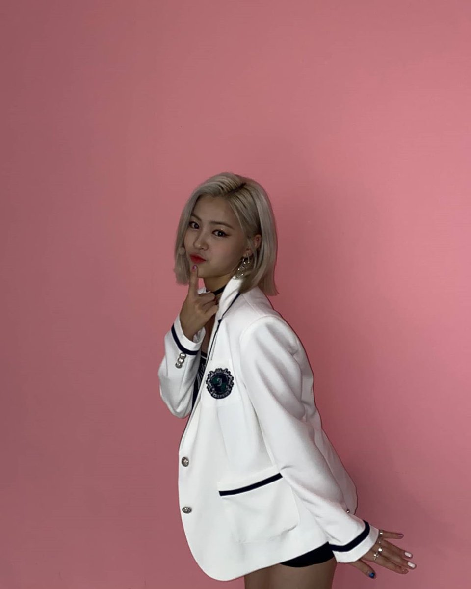 Finalizamos mi día obviamente con el mejor #𝐤en𝕫o最初𝐂𝐁 ¿no creen? Pues sí, además, me preparé lo mejor que pude para este #𝕝o𝚟e愛્᭄͜͡𝐬on𝚐 del cual estoy esperando desde hace días con <a href="/manjicrafts/">Manji Marble Crafts</a>.

𝔣airy -- 𝑙𔘓v𝕖 ♡⃞ ･ #𝕝ucifer