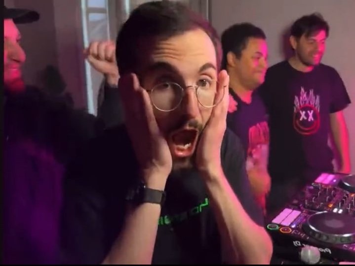 Samplifire tweet media